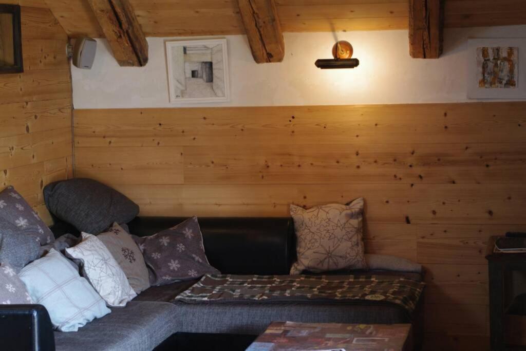 Beautiful, Atypical Loft In The Aravis Chalet Les Clefs